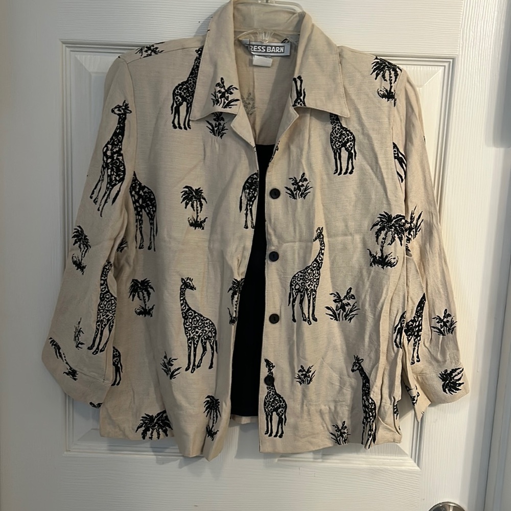Dressbarn Vintage Giraffe Safari button up layered shirt size M